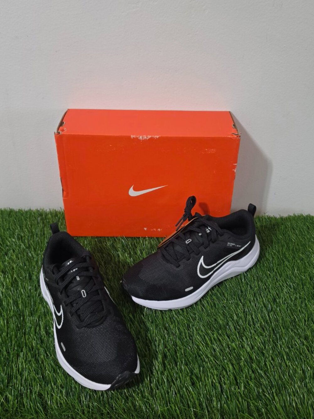 Nike Downshifter 12 Running Shoes - Black / White - Women Size 6.5 - DD9294 001